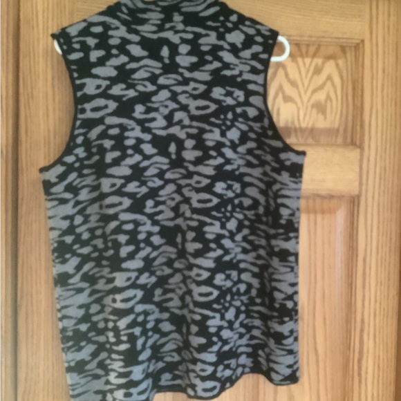 Preowned Ethyl Large Zipper Sweater Vest With Pockets - Picture 2 of 2